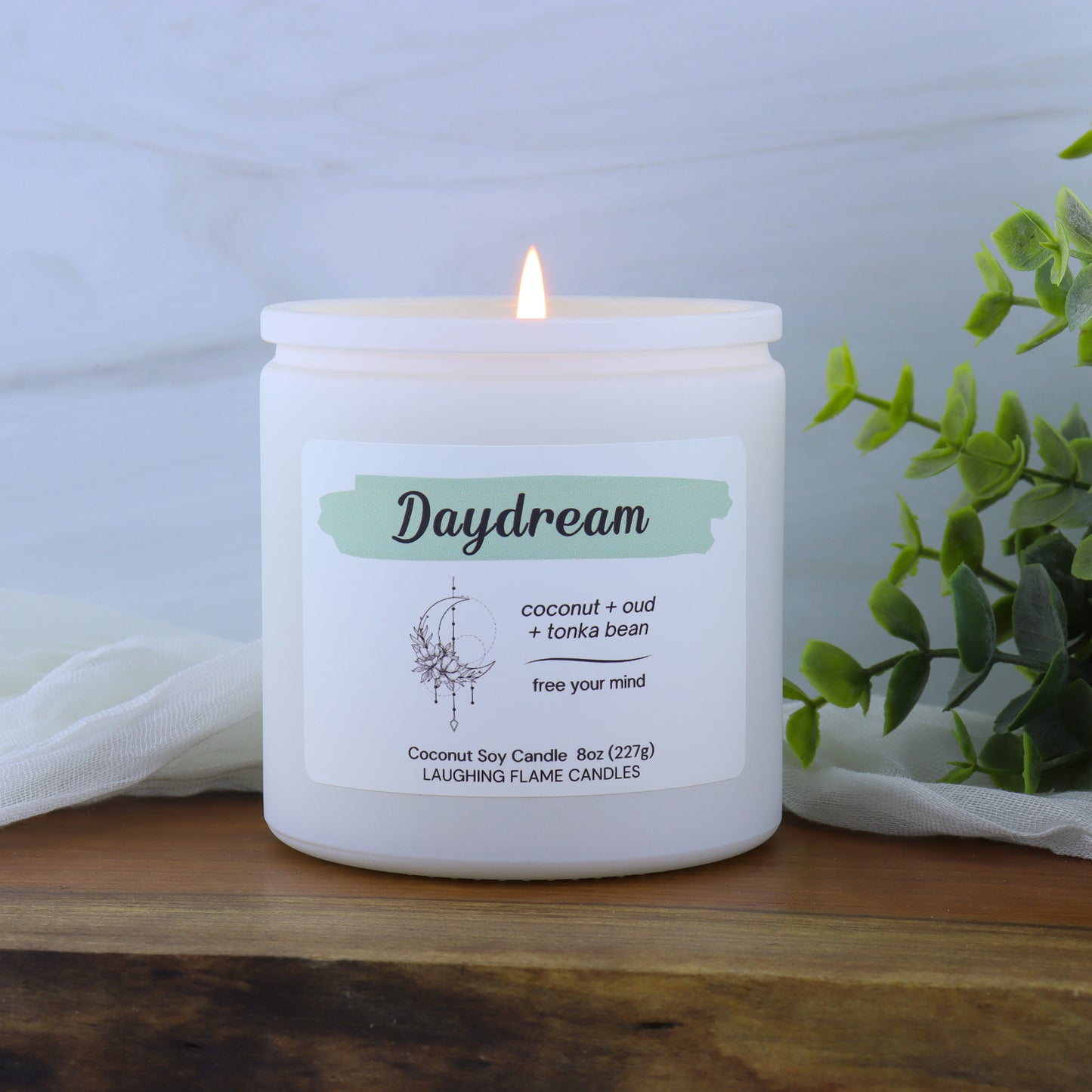 Daydream | coconut + oud + tonka bean